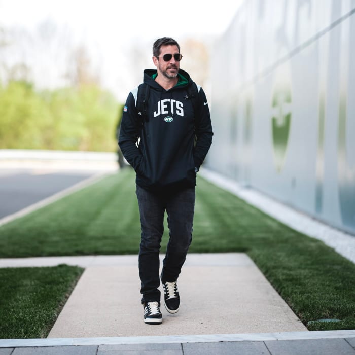 Aaron Rodgers arrives at the Jets' team facility on April 26, 2023